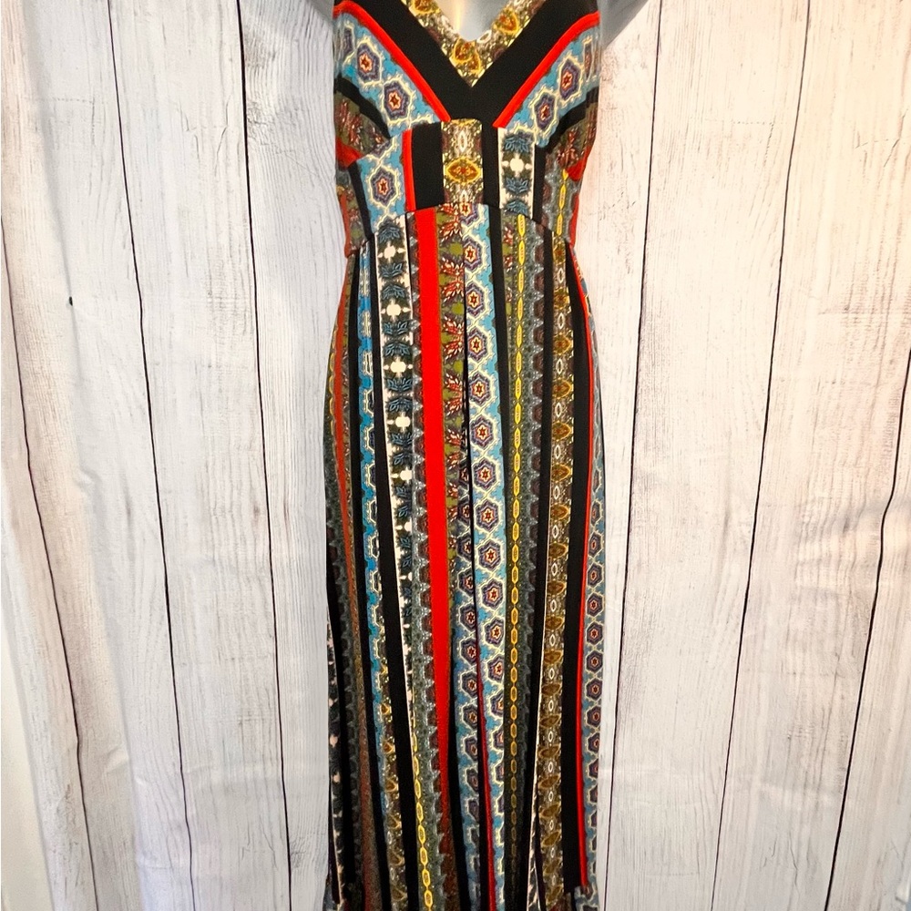 Very pretty bohemian maxi dress with ruffled bottom